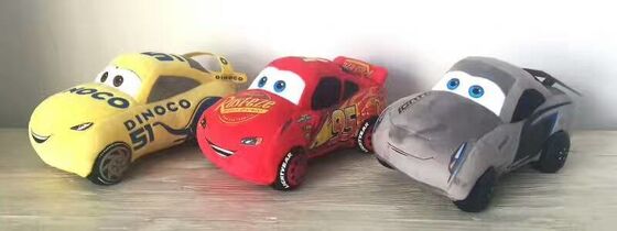 Rote ursprüngliche Rennläufer-Autos Disney-offenen Tourenwagens spielt 3 angefüllte Karikatur-Plüsch-Spielwaren für das Baby-Spielen