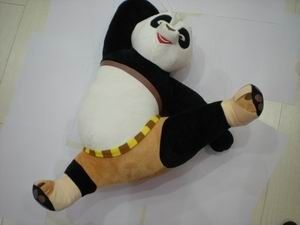 Ursprünglicher Kungfu-Panda-Tritt-Haltungs-Karikatur-Plüsch spielt Plüschtiere